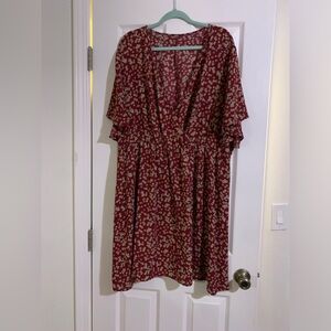 Plus Ditsy Floral Surplice Neck Butterfly Sleeve A-Line Dress 5XL